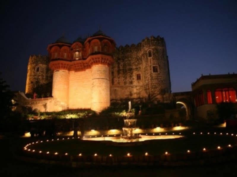 Atulya Fort Khejarla Extérieur photo