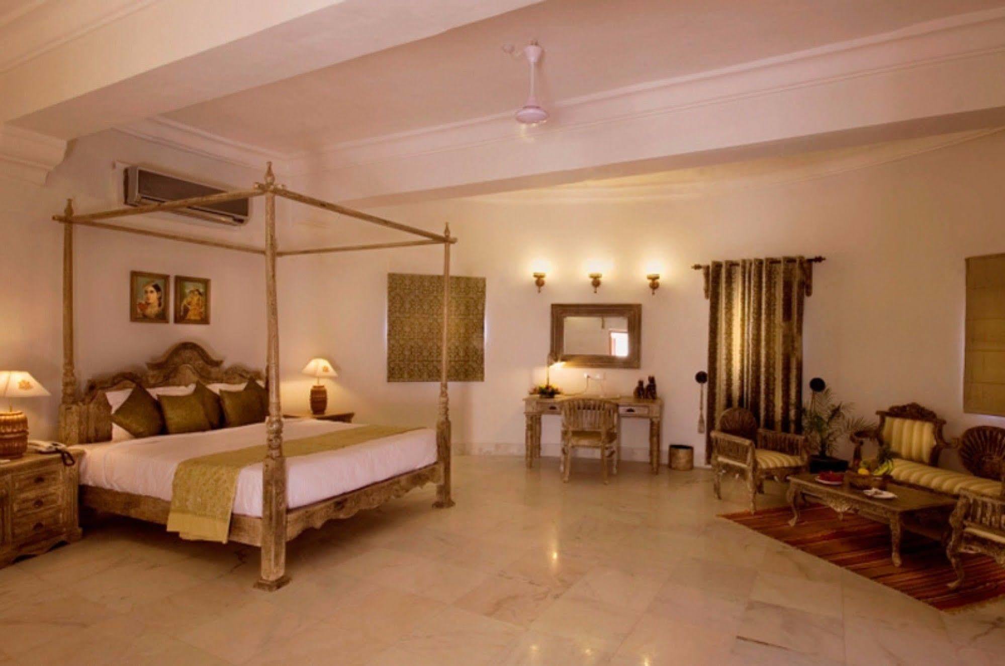 Atulya Fort Khejarla Extérieur photo