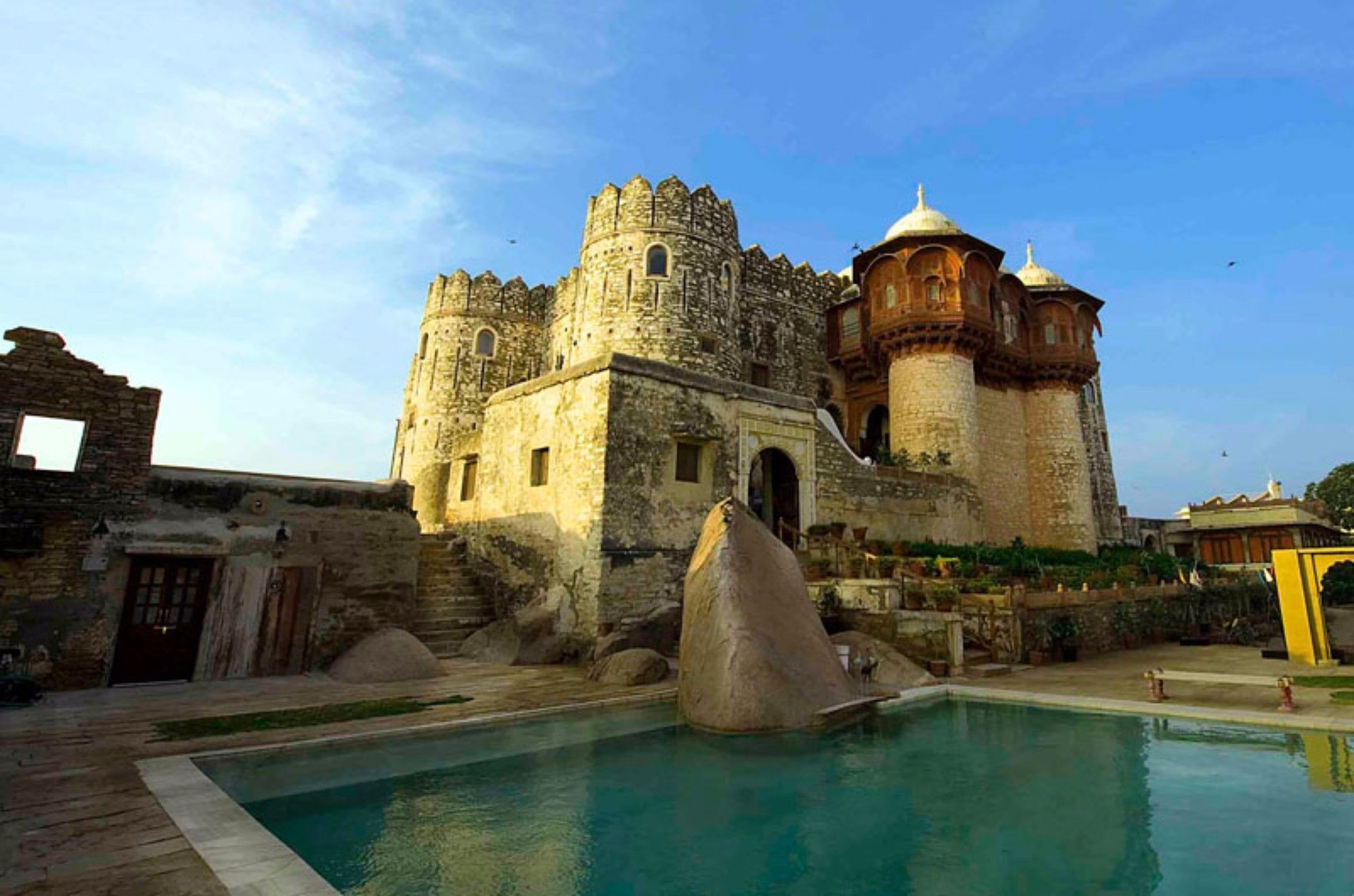 Atulya Fort Khejarla Extérieur photo